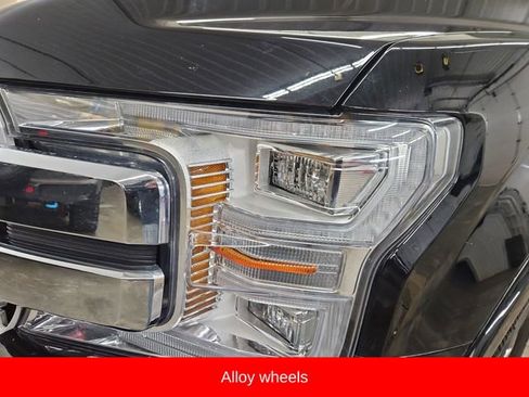 Used 2018 Ford F150 Lariat w/ Equipment Group 502A Luxury image 17