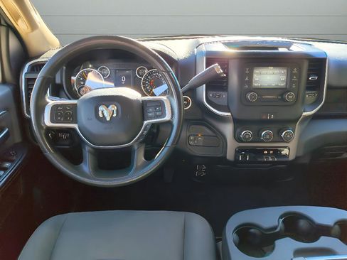 Used 2019 RAM 2500 Big Horn image 26