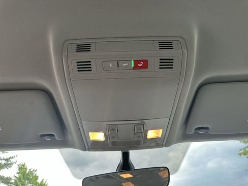 Certified 2023 Volkswagen Taos S FWD image 26