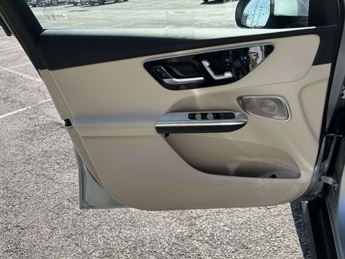 New 2027 Mercedes-Benz GLC 300 image 17