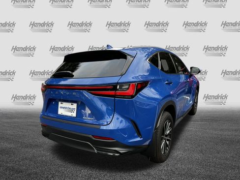 Used 2025 Lexus NX 250 FWD w/ Towing Package (2000 Lbs) image 9