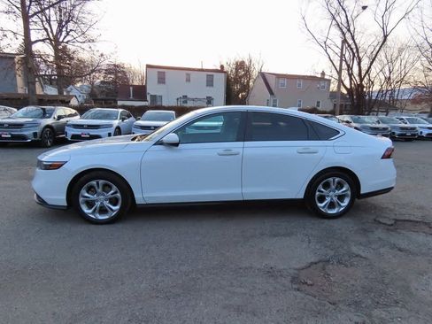 Certified 2023 Honda Accord LX image 3