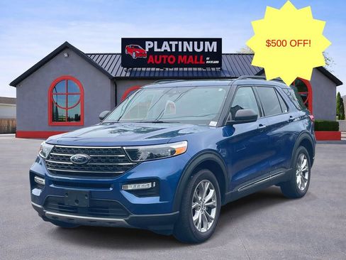 Used 2023 Ford Explorer XLT w/ Equipment Group 202A AWD/4WD image 3