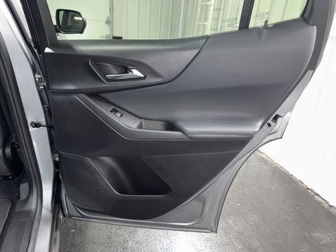 Used 2025 Chevrolet Equinox LT w/ Convenience Package II FWD image 13