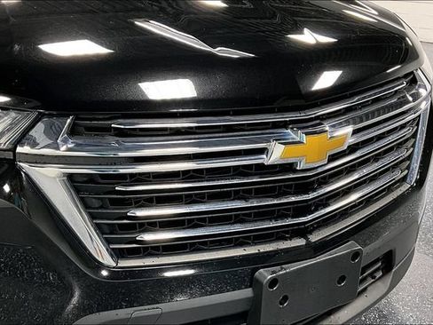 Used 2023 Chevrolet Traverse LT AWD/4WD image 30