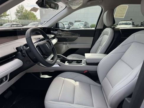 New 2026 Lincoln Nautilus Premier AWD/4WD image 12