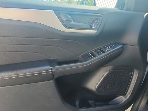 Used 2022 Ford Escape SE AWD/4WD image 18
