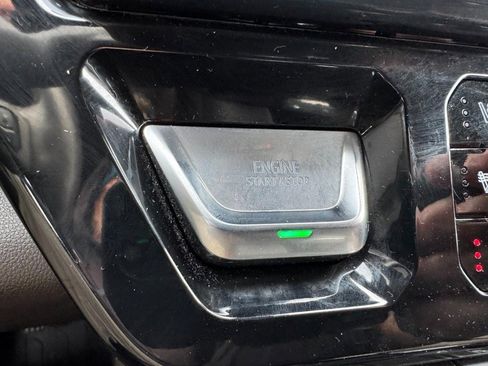 Used 2024 GMC Sierra 2500 Denali w/ Technology Package image 23