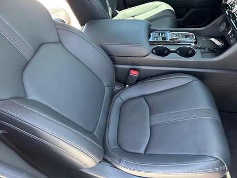 Certified 2025 Honda Pilot EX-L image 18
