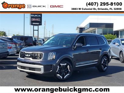 Used 2025 Kia Telluride EX w/ EX Captain's Chair Package