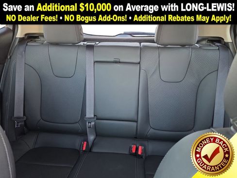 Used 2023 Buick Encore GX Essence w/ Experience Buick Package image 21