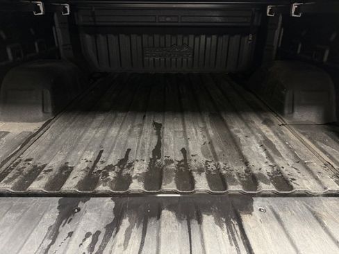 Used 2023 Chevrolet Silverado 1500 High Country w/ Technology Package image 11