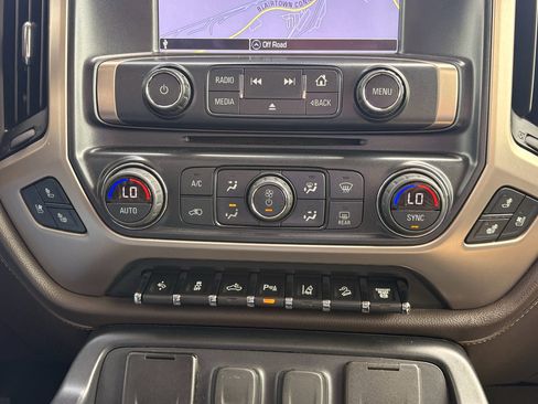 Used 2018 GMC Sierra 3500 Denali image 24