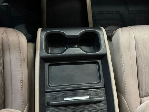 Used 2018 Honda Odyssey EX image 34