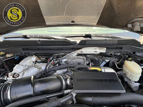 Used 2018 GMC Sierra 2500 Denali w/ Duramax Plus Package image 32