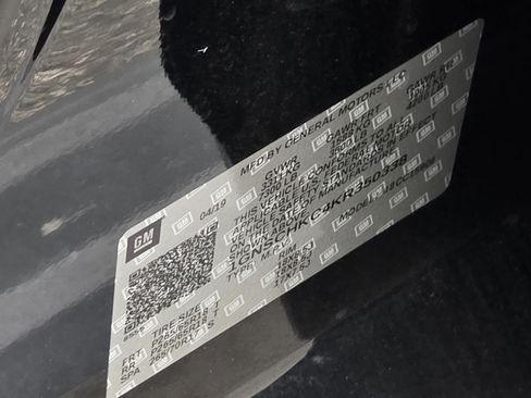 Used 2019 Chevrolet Suburban LT image 21