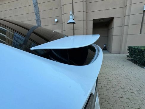 Used 2018 Tesla Model X 75D AWD/4WD image 32