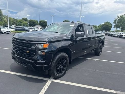 Used 2024 Chevrolet Silverado 1500 Custom AWD/4WD image 10
