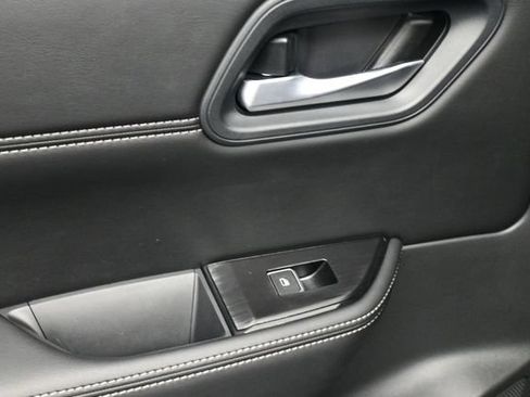 Used 2023 Nissan Rogue SL w/ SL Premium Package FWD image 20