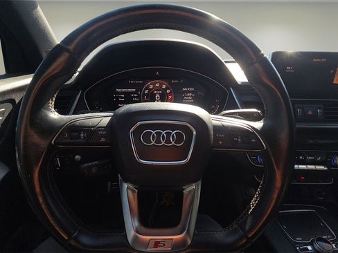 Used 2019 Audi SQ5 Prestige w/ Prestige Package image 12