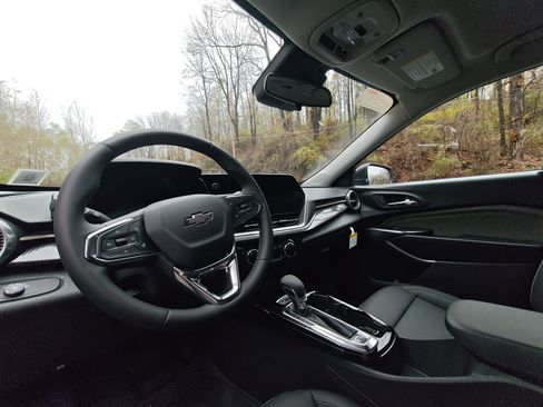 New 2026 Chevrolet Trax ACTIV image 4