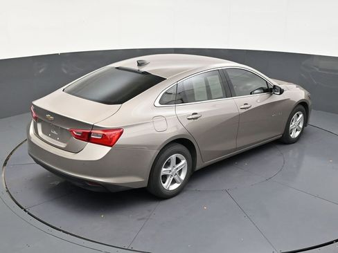 Used 2025 Chevrolet Malibu LS FWD image 17