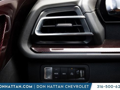 Used 2025 Chevrolet Traverse Z71 AWD/4WD image 15