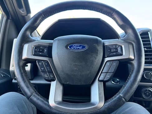 Used 2016 Ford F150 Platinum w/ Equipment Group 701A Luxury image 35