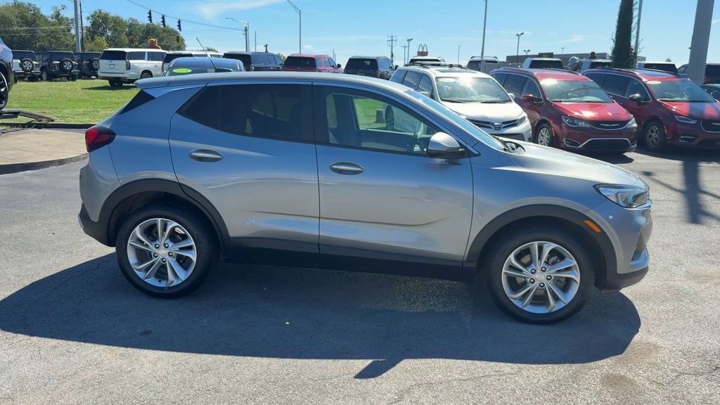 Used 2023 Buick Encore GX Preferred w/ Cold Weather Comfort Package FWD image 8