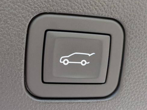 Certified 2026 Cadillac Escalade ESV Platinum Sport AWD/4WD image 19