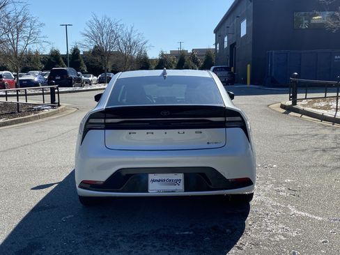 Used 2025 Toyota Prius XSE image 16