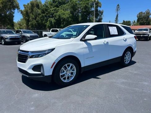 Used 2024 Chevrolet Equinox LT FWD image 3