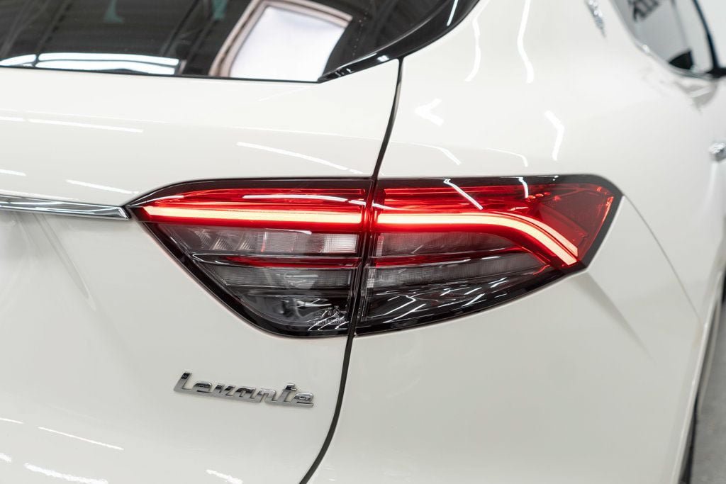 Used 2023 Maserati Levante GT AWD/4WD image 46
