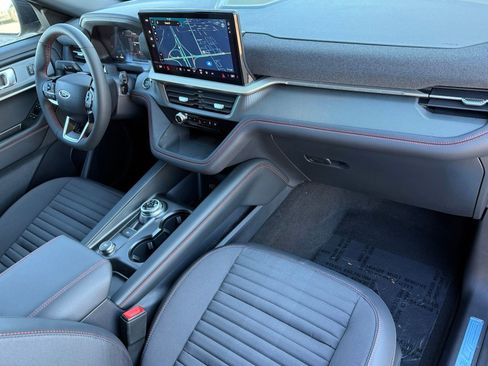 New 2026 Ford Explorer ST-Line image 21