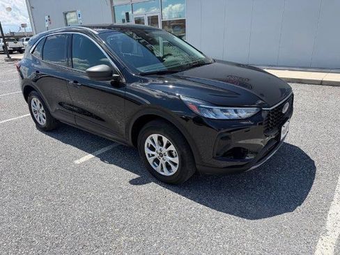 Certified 2024 Ford Escape Active AWD/4WD image 2