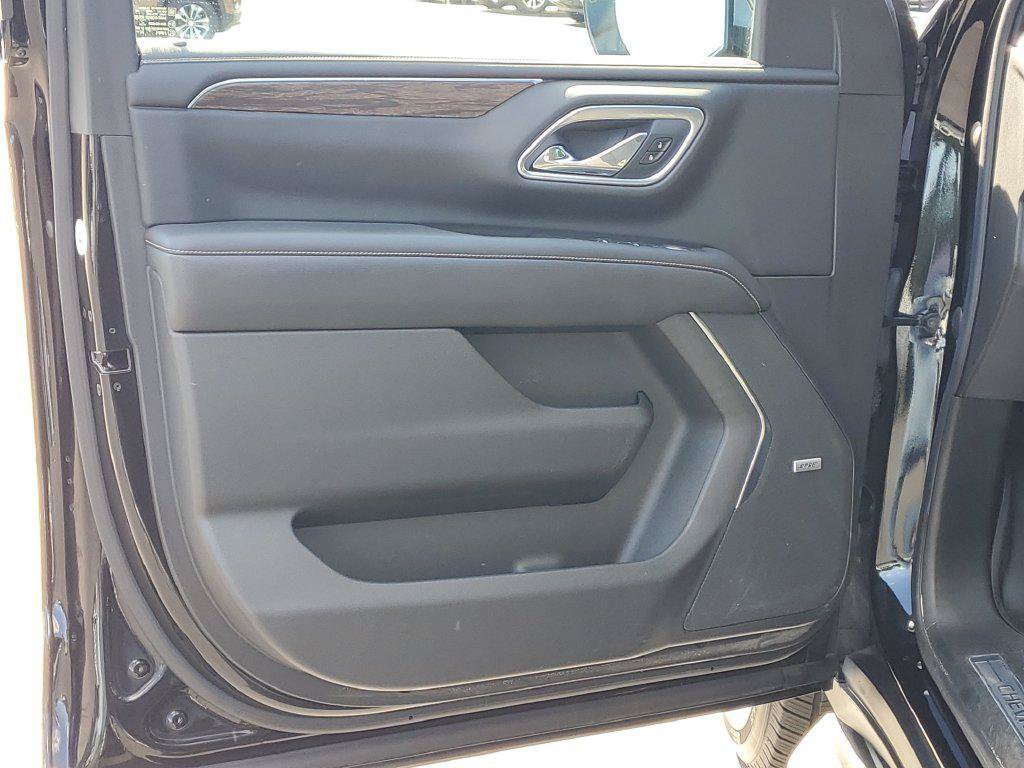 Certified 2021 Chevrolet Tahoe Premier w/ Premium Package AWD/4WD image 22