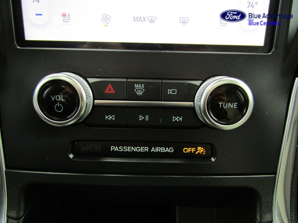 Used 2024 Ford Edge Titanium w/ Equipment Group 301A AWD/4WD image 39