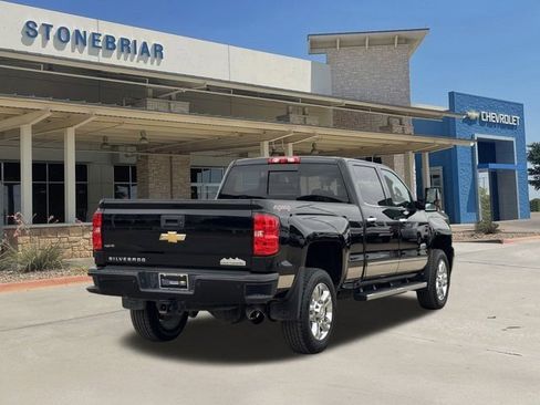 Used 2016 Chevrolet Silverado 2500 High Country w/ Duramax Plus Package image 5