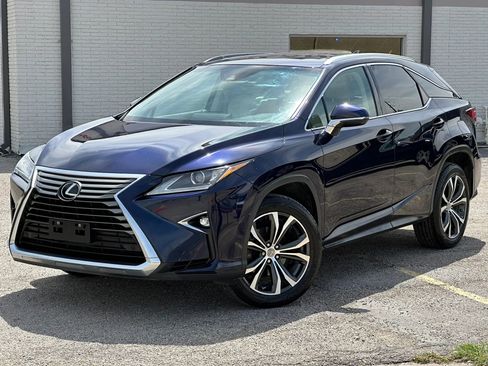 Used 2017 Lexus RX 350 FWD w/ Premium Package image 2