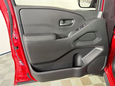 Used 2022 Nissan Frontier S w/ Technology Package image 10