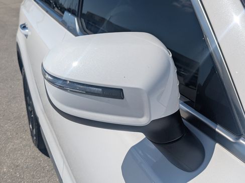 Certified 2024 Kia Telluride S image 11