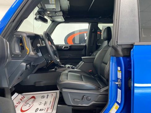 New 2024 Ford Bronco Badlands image 13