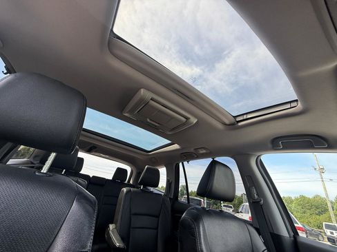 Used 2017 Honda Pilot Elite image 8