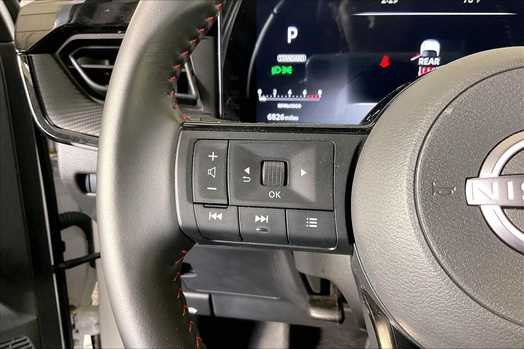 Used 2025 Nissan Kicks SR FWD image 22