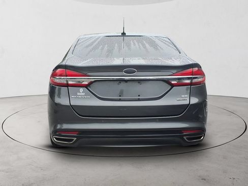 Used 2017 Ford Fusion SE w/ Fusion SE Technology Package AWD/4WD image 6