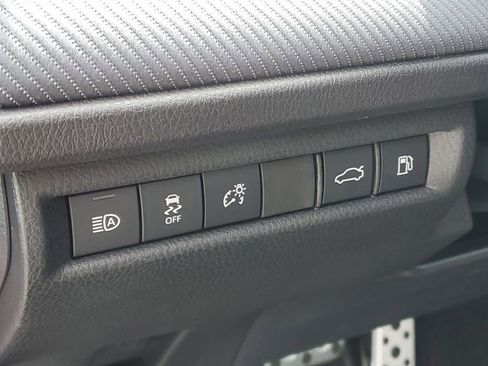 Used 2025 Toyota Camry SE image 14