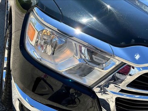 Used 2019 RAM 1500 Big Horn RWD image 32