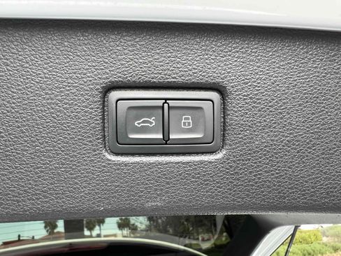 Used 2021 Audi Q7 3.0T Premium Plus w/ Premium Plus Package image 14