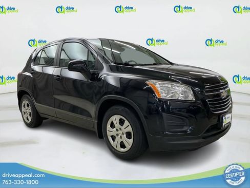 Used 2015 Chevrolet Trax LS w/ LPO, Protection Package FWD image 3