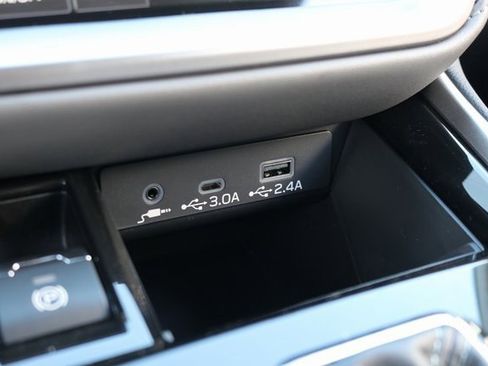 Used 2025 Subaru Outback Onyx Edition image 37